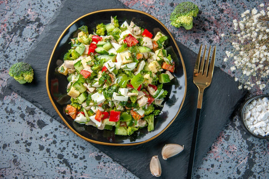Quinoa-Salat: Ein leichter und sättigender Mittagssnack für den perfekten Start in den Tag