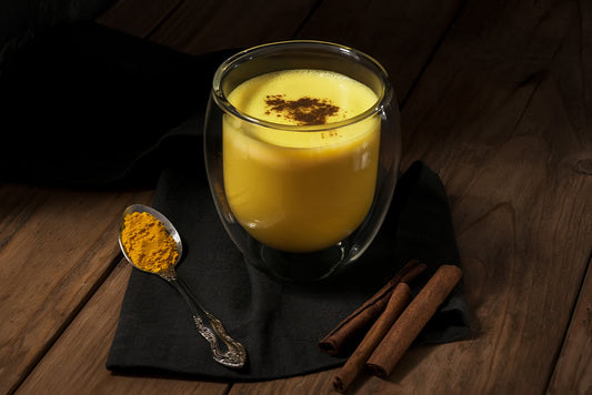 Goldener Mondmilch-Smoothie