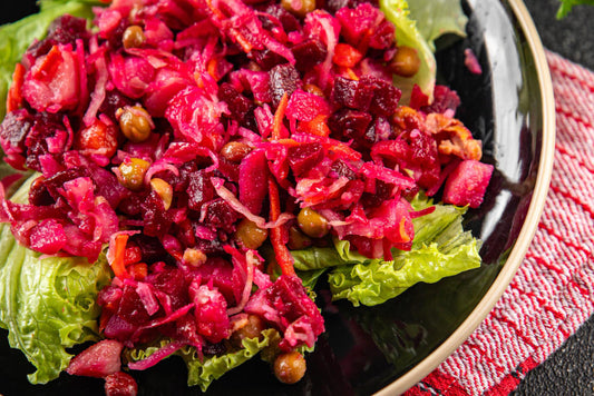 Warmer Rote-Bete-Salat mit Meerrettich und Walnüssen